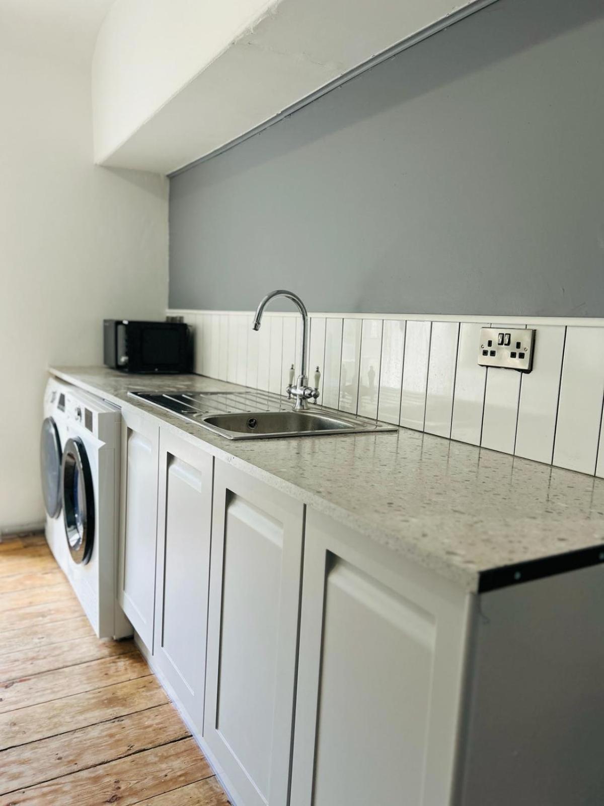 Dolgellau Grand Heights Apt Exterior photo